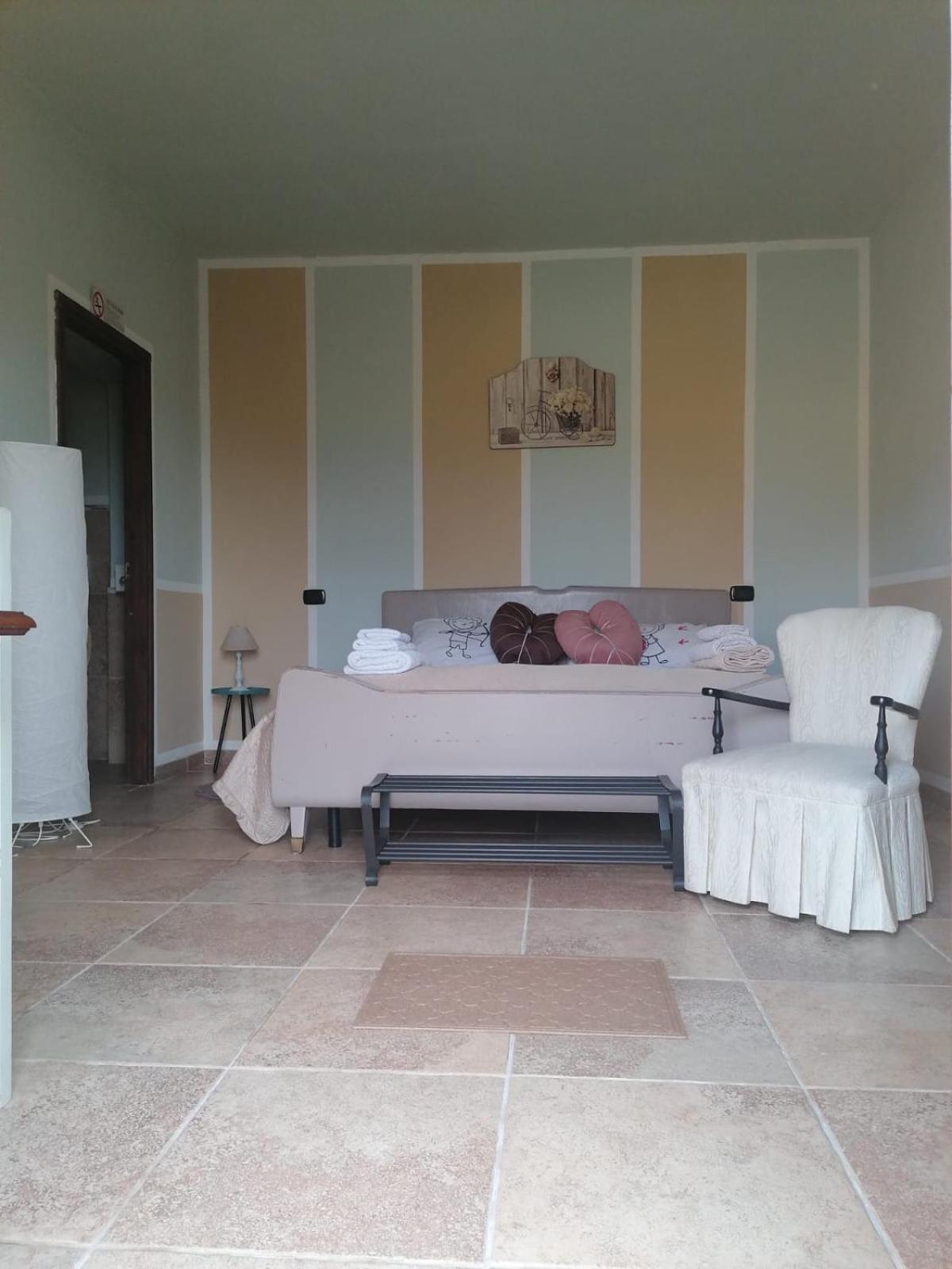 Bed and Breakfast Casale Cavatella Сермонета Экстерьер фото