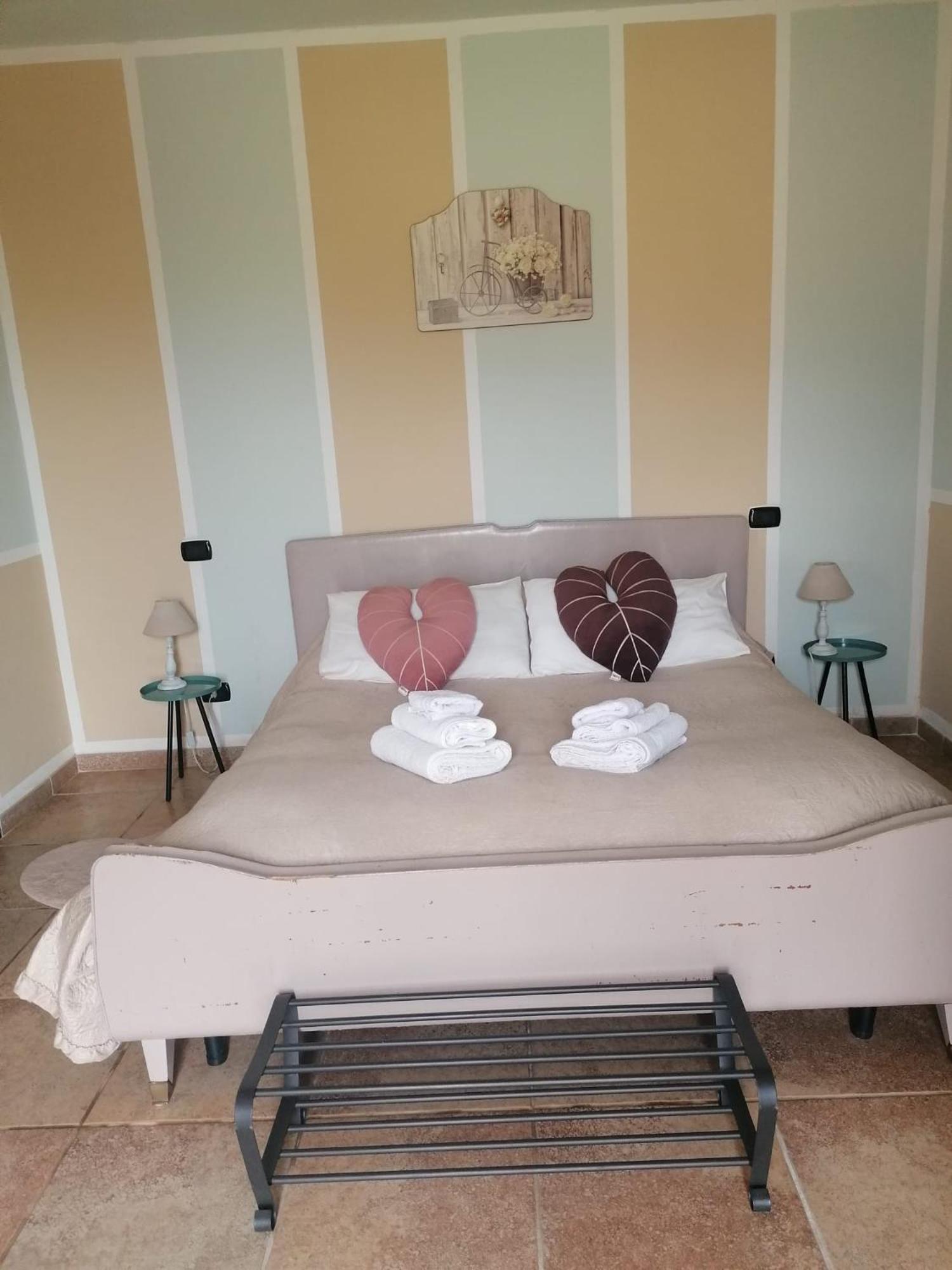 Bed and Breakfast Casale Cavatella Сермонета Экстерьер фото